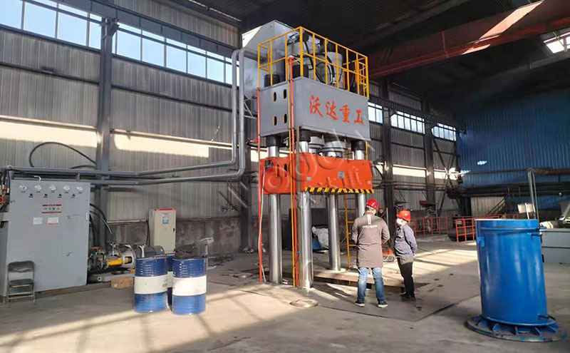 坩(gān)埚液壓機