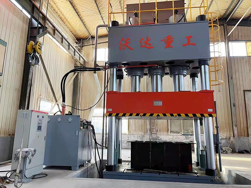 1500噸smc玻璃鋼(gāng)乒乓(pāng)球台(tái)面模(mó)壓成(chéng)型液壓機(jī)