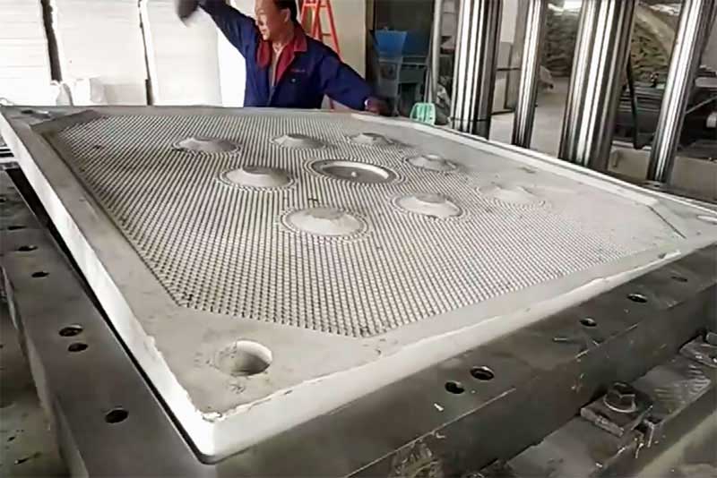 1250噸濾芯闆成型液壓(yā)機