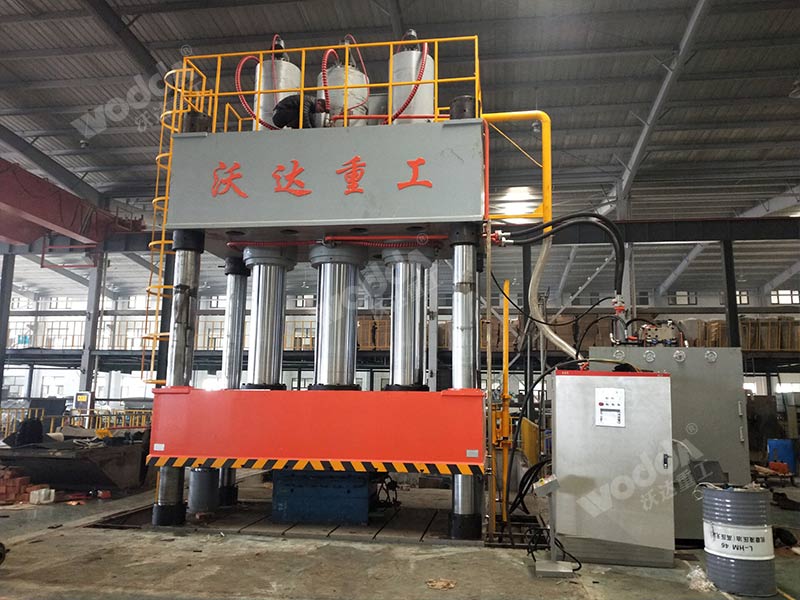 2000噸(dūn)smc汽車配件模壓液壓機