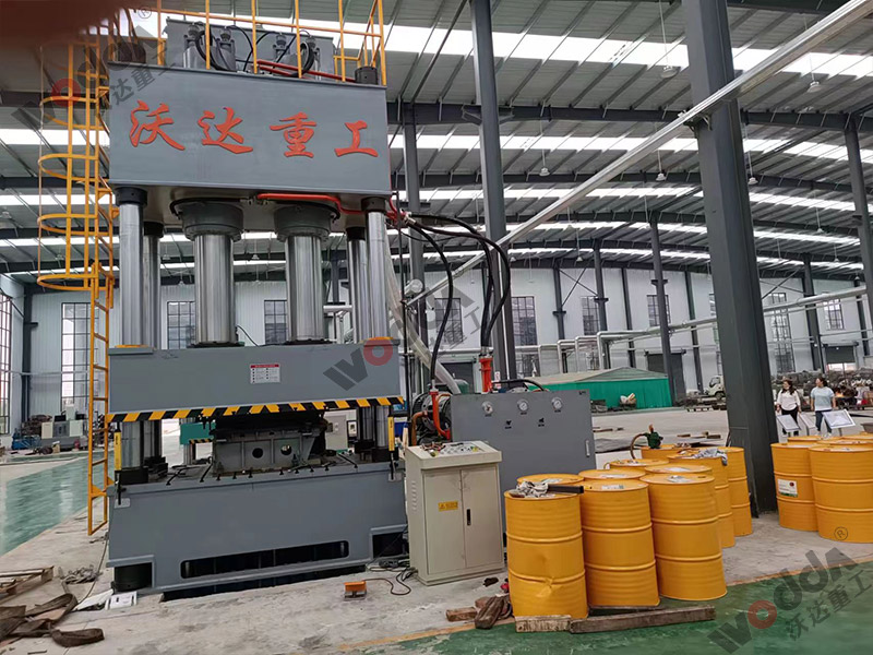 800噸汽車配(pèi)件液(yè)壓機