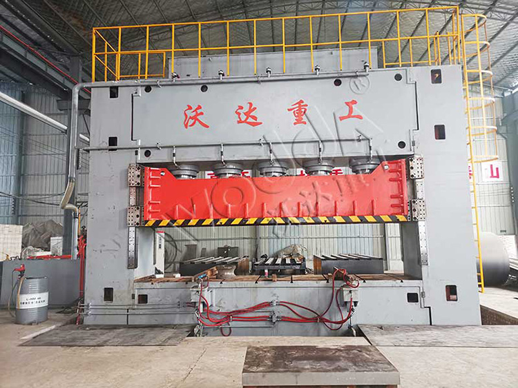 2000噸(dūn)框架式波紋闆(pǎn)成型(xíng)液壓(yā)機