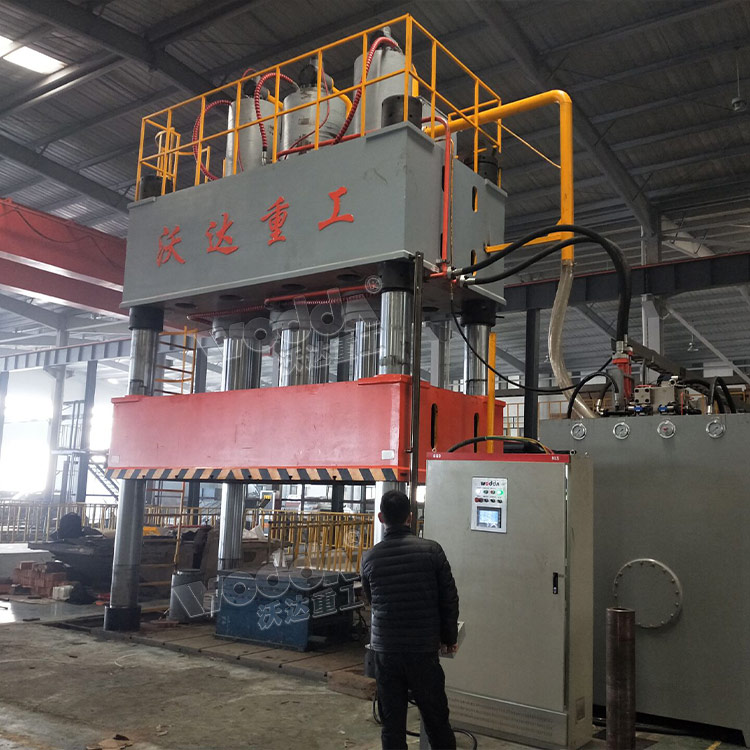 汽車(chē)配件成(chéng)型液壓機客戶(hù)現場