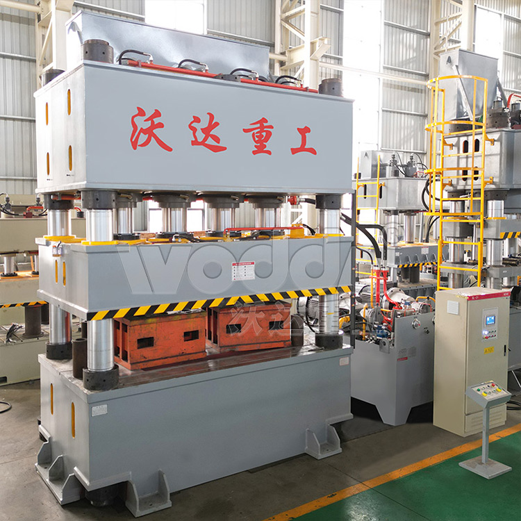 800噸大台面(miàn)四柱液壓機(jī)