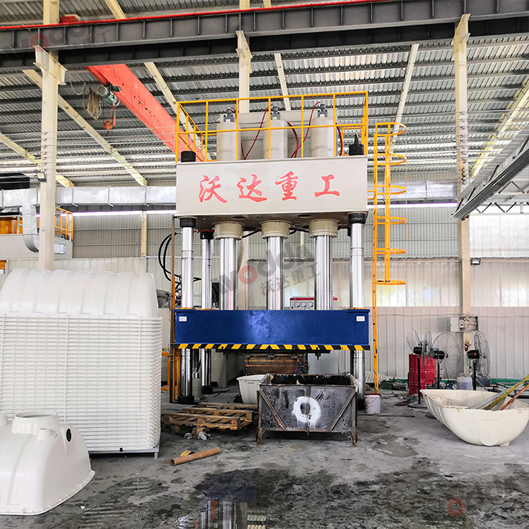 1000噸玻璃鋼(gāng)化(huà)糞池(chí)液(yè)壓(yā)機
