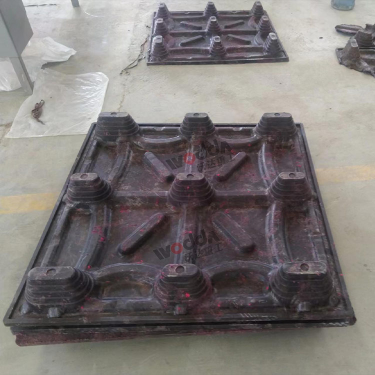 九腳塑(sù)料托盤成品