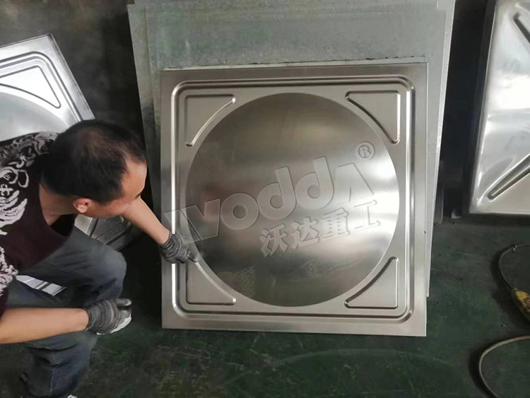 方(fāng)形不鏽(xiù)鋼水箱(xiāng)闆(pǎn)成品
