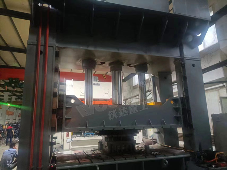 框架式汽(qì)車(chē)配件拉伸液(yè)壓機