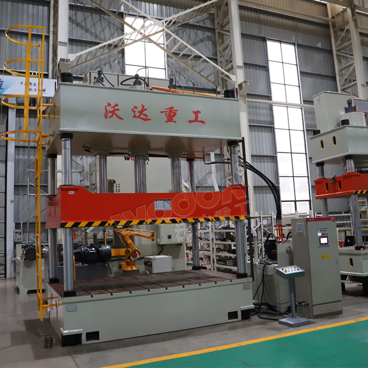 315噸(dūn)汽(qì)車内飾(shì)件液壓(yā)機台(tái)面(miàn)2800*2000mm