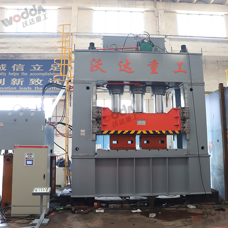 1000噸框(kuàng)架式液(yè)壓機